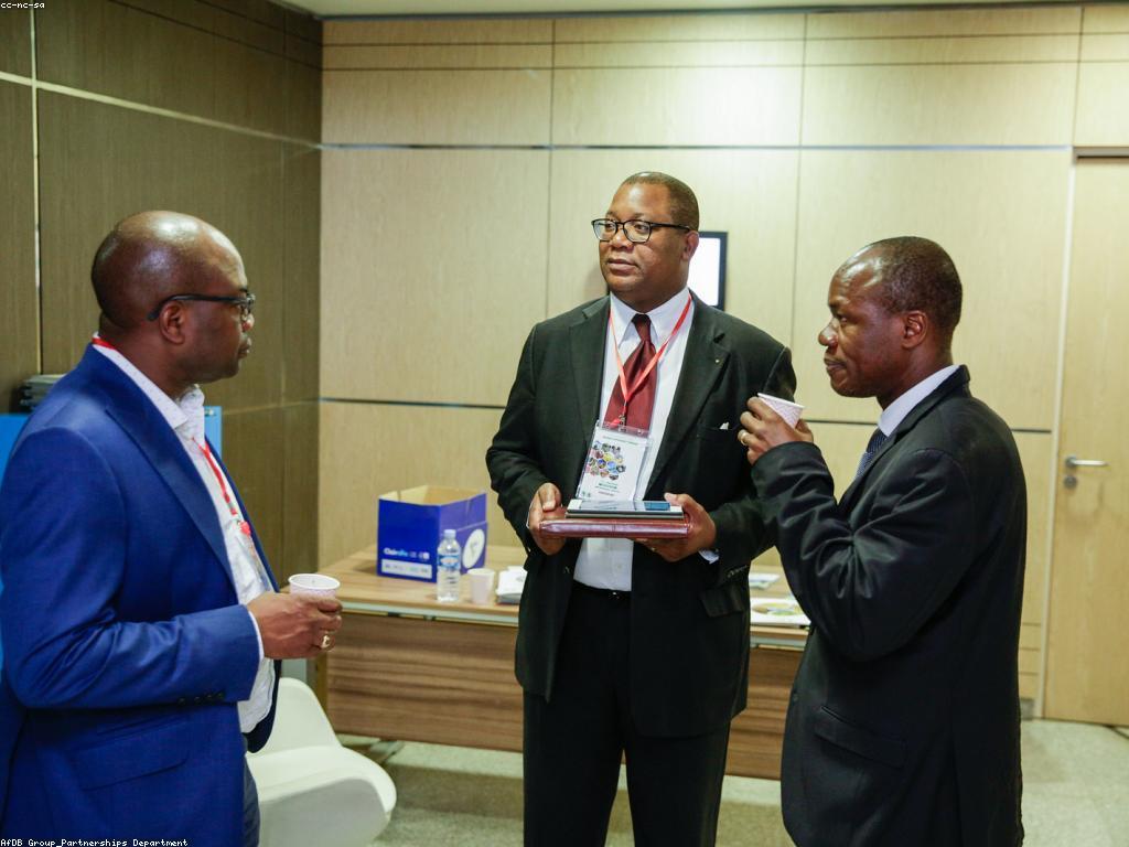 ឱកាសវិនិយោគនៅក្នុងទីផ្សារខ្មែរ